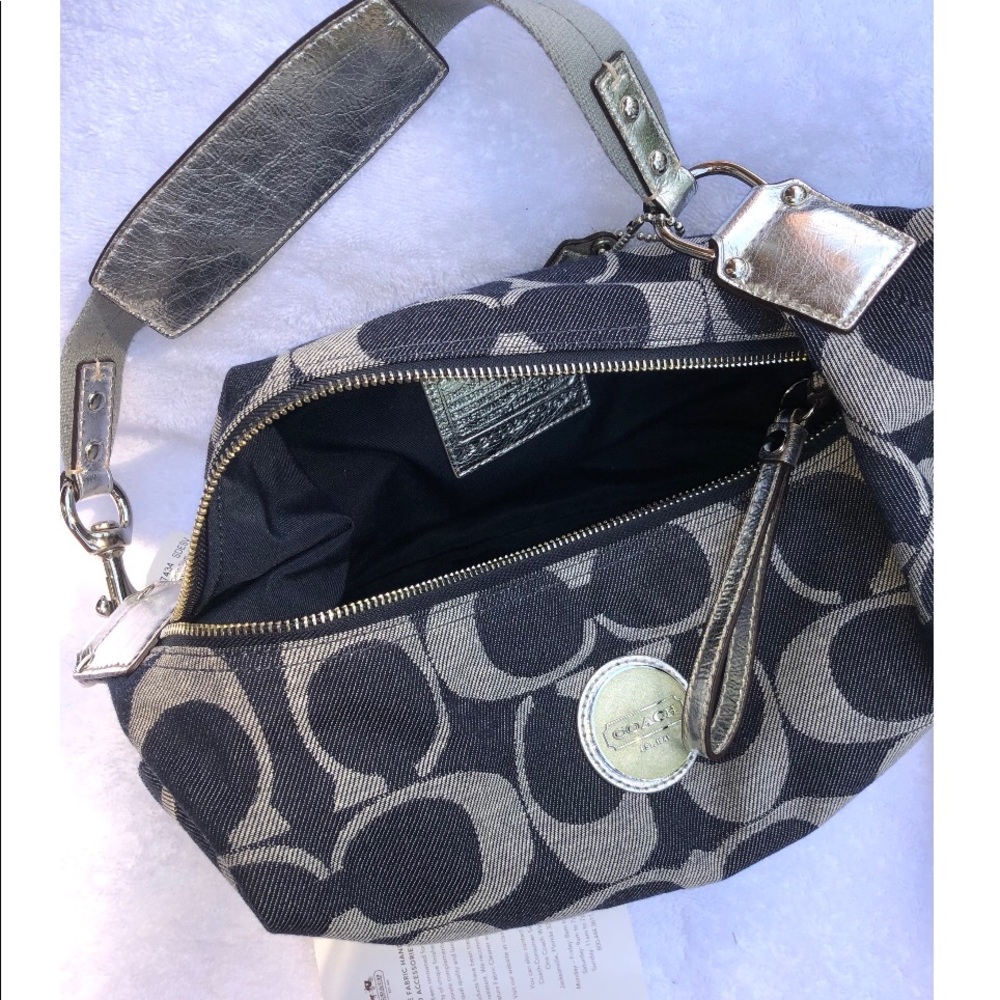 Authentic Coach Navy/ Silver purse